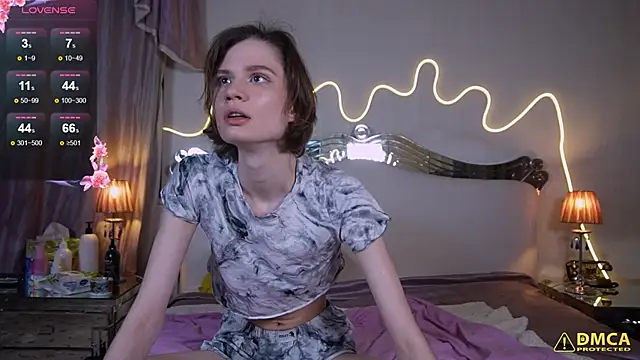 alicejay_'s cam snapshot