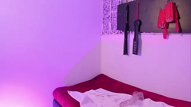 Rousse_slave's cam snapshot