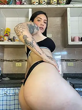 liahouses's cam snapshot