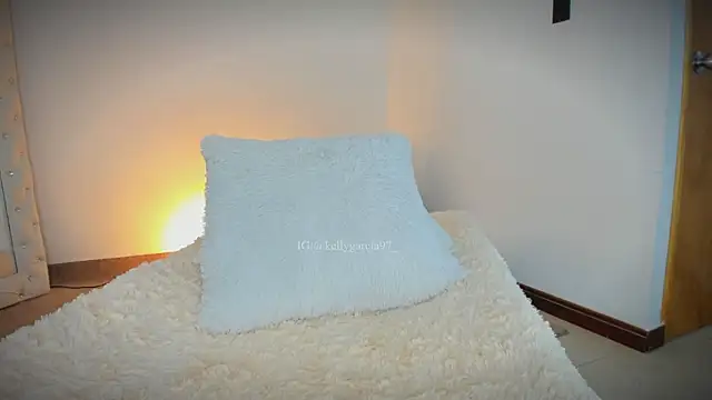 Ally_Snow's cam snapshot