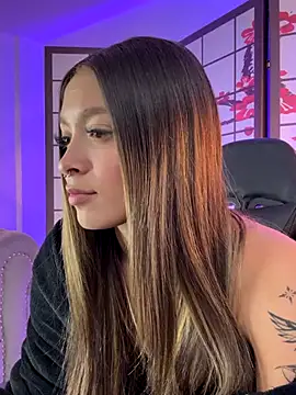 Victoria_Adams14's cam snapshot