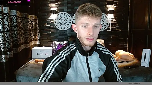 andrewxbi's cam snapshot