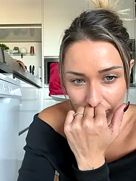 petrouchkaaa_ live sex cam