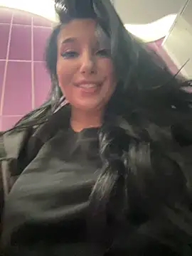 Tisha_Busty live sex cam