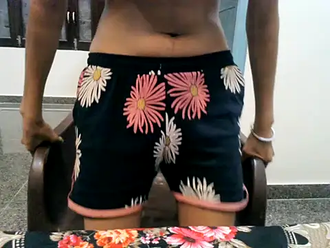 Aayusmatisharma live sex cam