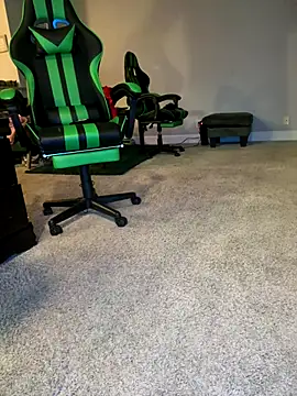 RainFallzxxz's cam snapshot