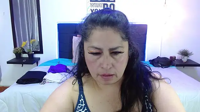 Keyla01_'s cam snapshot