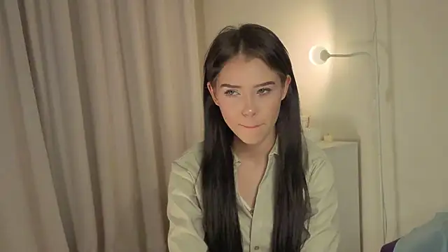 slyshypie's cam snapshot