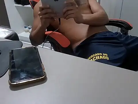 JUNINHOLEKEJR's cam snapshot