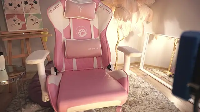 LureOfEva's cam snapshot