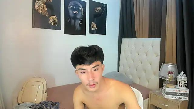 XloverXsiantwink live sex cam