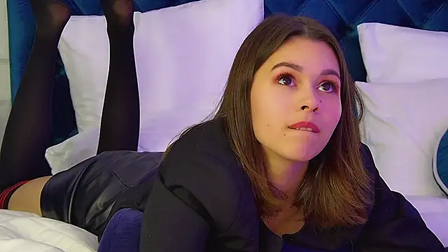 PollyLanders's cam snapshot