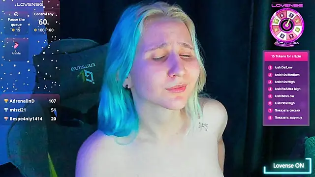 ChristyW3b's cam snapshot