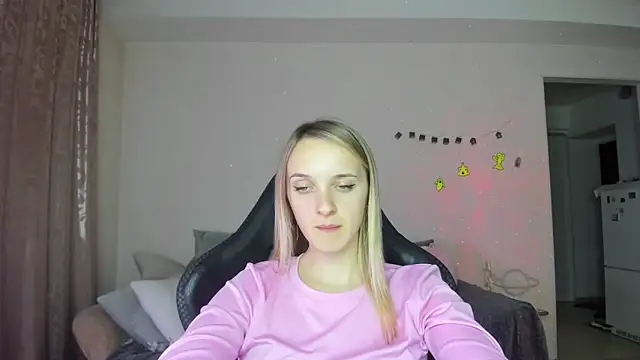 RouseReed's cam snapshot