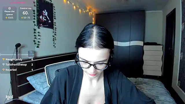 bonnybimi's cam snapshot