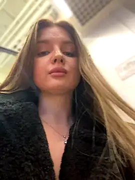 KrisMagnoly's cam snapshot