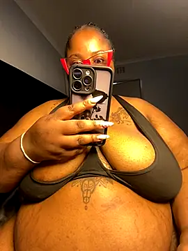 MissLola27's cam snapshot