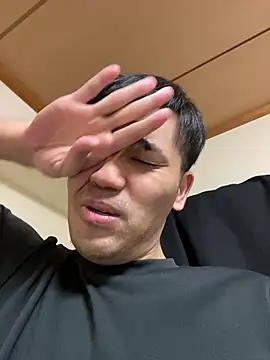 ryusei18570 live sex cam