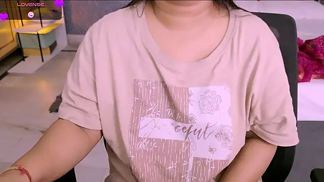 Khaleesiiii's cam snapshot