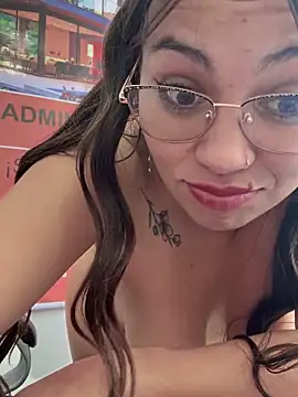 LIZ-06_'s cam snapshot