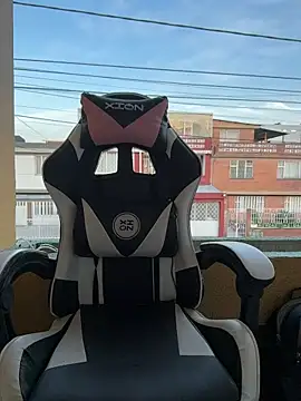 Scarlett_fiire's cam snapshot