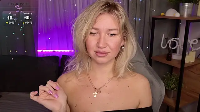 MilaBott's cam snapshot