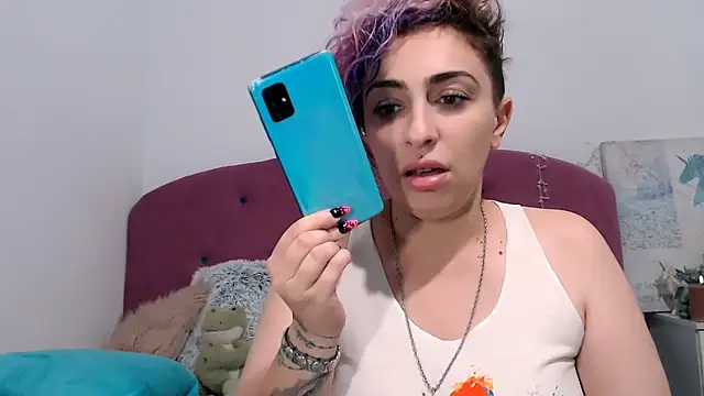 AAARUNY's cam snapshot