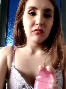 Alyah_1-2's cam snapshot