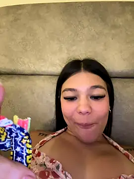 Alyshanon18 live sex cam