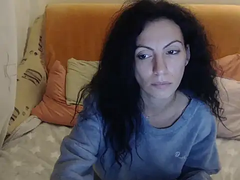 Emmatoo's cam snapshot