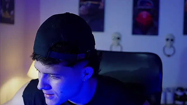 Hazzan_Velez's cam snapshot