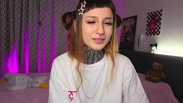 LilithPoison's cam snapshot