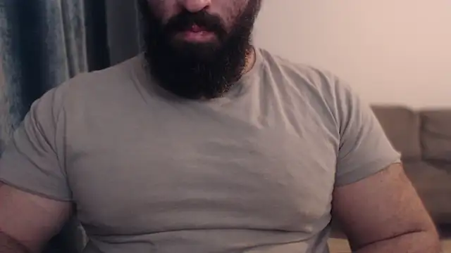 hugemachohandsome's cam snapshot