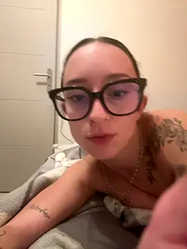 honeymalou's cam snapshot