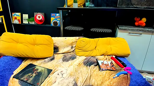 FlirtyMary's cam snapshot