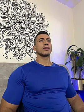 aaroncolombia's cam snapshot