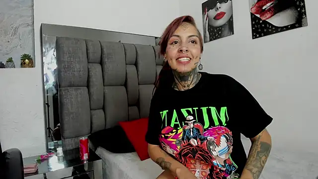 KatheFox_'s cam snapshot