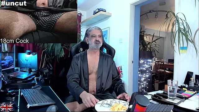 OnlineBossUK's cam snapshot