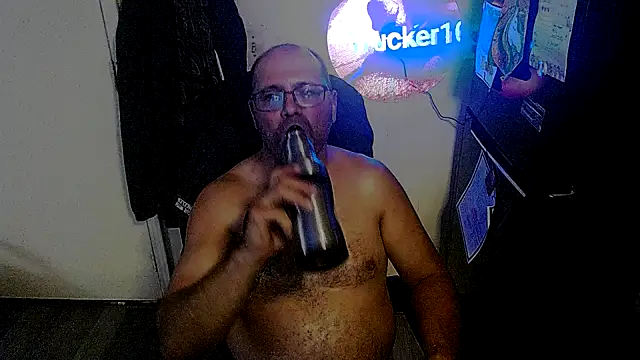 KrazyLegz's cam snapshot