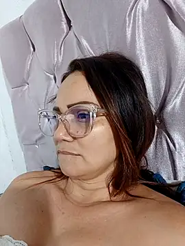 Amanda39's cam snapshot