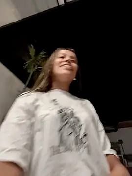 EMILIIA_RICHTER__'s cam snapshot