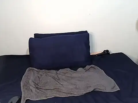 Dickcraverb30's cam snapshot