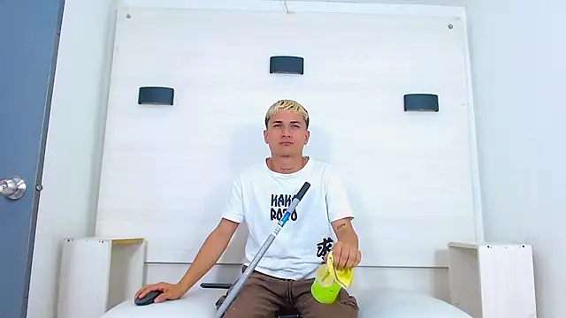 jeic_18's cam snapshot