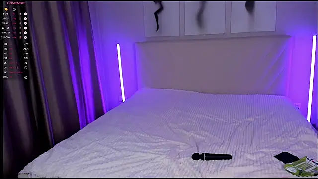 EmmaBarbs's cam snapshot