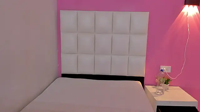 Alanna_hot3's cam snapshot