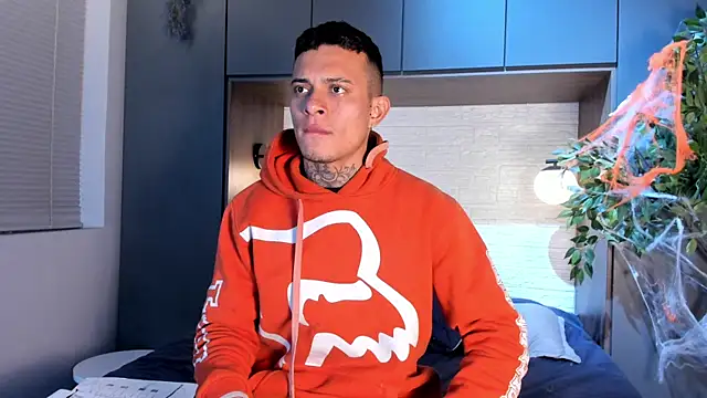 MrJustin_'s cam snapshot