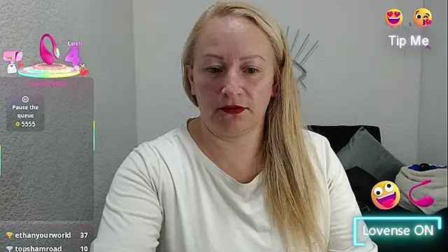 emperabigbootybigass's cam snapshot