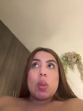 valeria2019hot live sex cam