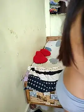 Meenakshi_'s cam snapshot