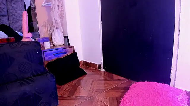 Alicee_Evans_'s cam snapshot